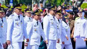 Adi-Arnawa-dan-Alit-Sucipta-dilantik.jpg