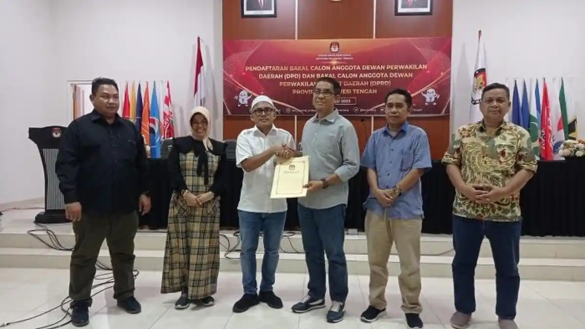 Peri Cokroaminoto Dewantoro Daftar ke KPU Sulteng: DPD Jalan Perjuangan dan Dakwah