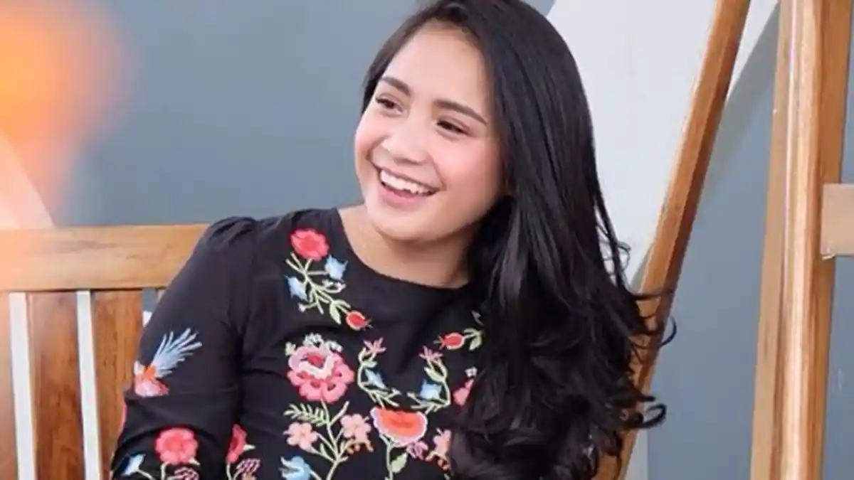 Nagita Slavina Kenakan  Cincin dengan Harga Fantastis!