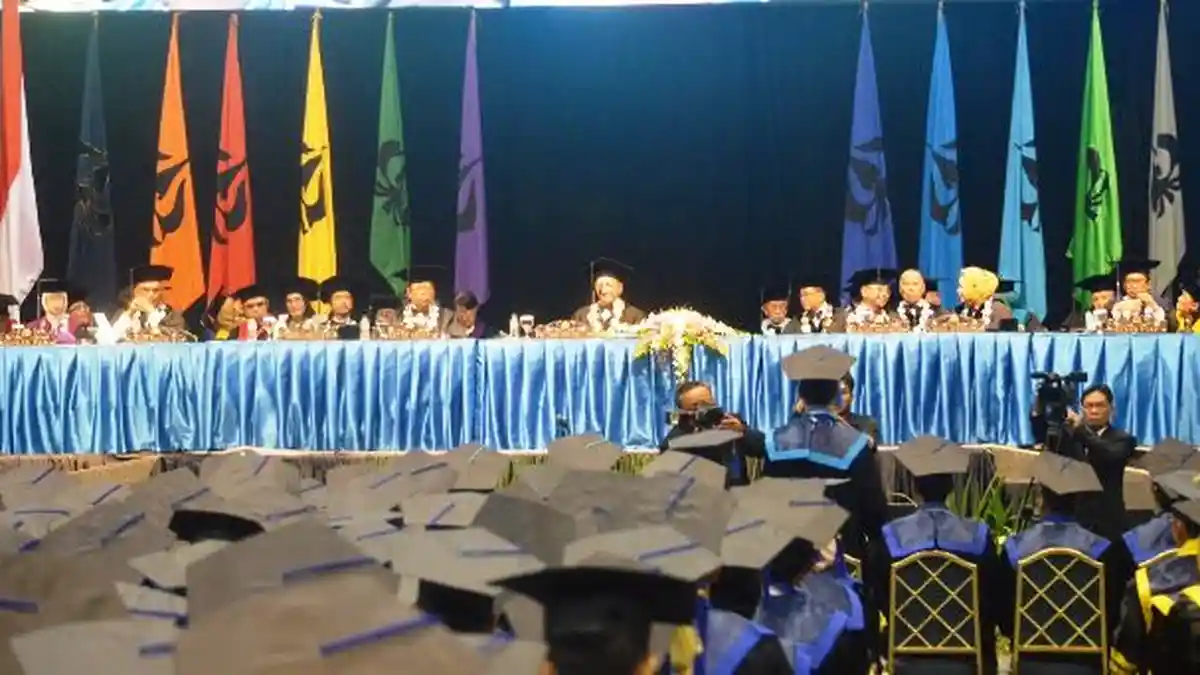Rektor Usakti Ingatkan Relevansi Konsep Ajaran Bung Karno kepada Wisudawan