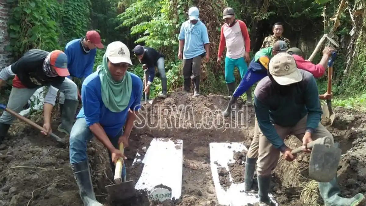 Dita Oepriyanto dan Dua Anaknya Dikubur di Sidoarjo, Warga Sebut Lokasinya 'Makam Teroris'