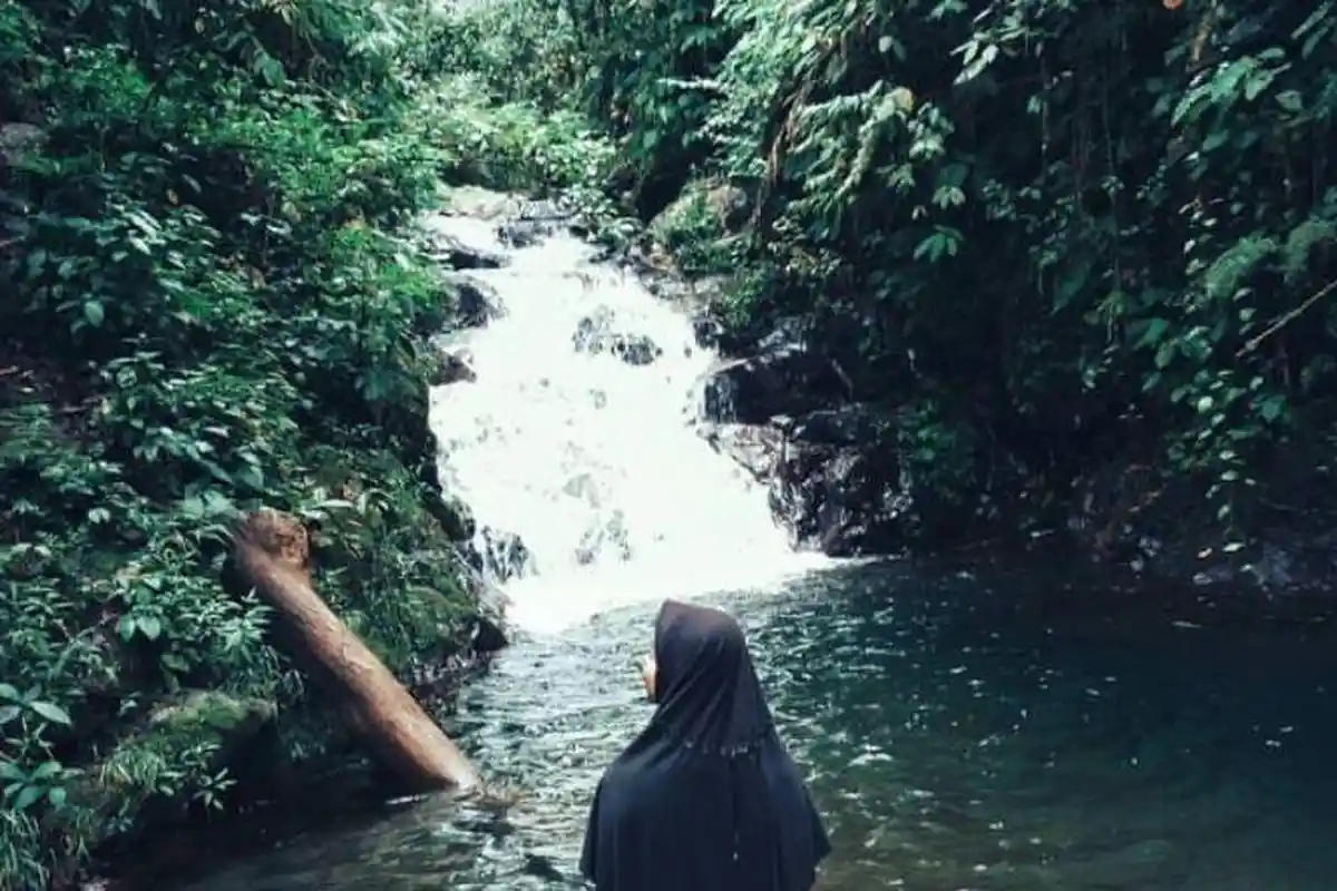 Curug Batu Niungan, Destinasi Wisata Alam di Tasikmalaya yang Cocok untuk Self Healing