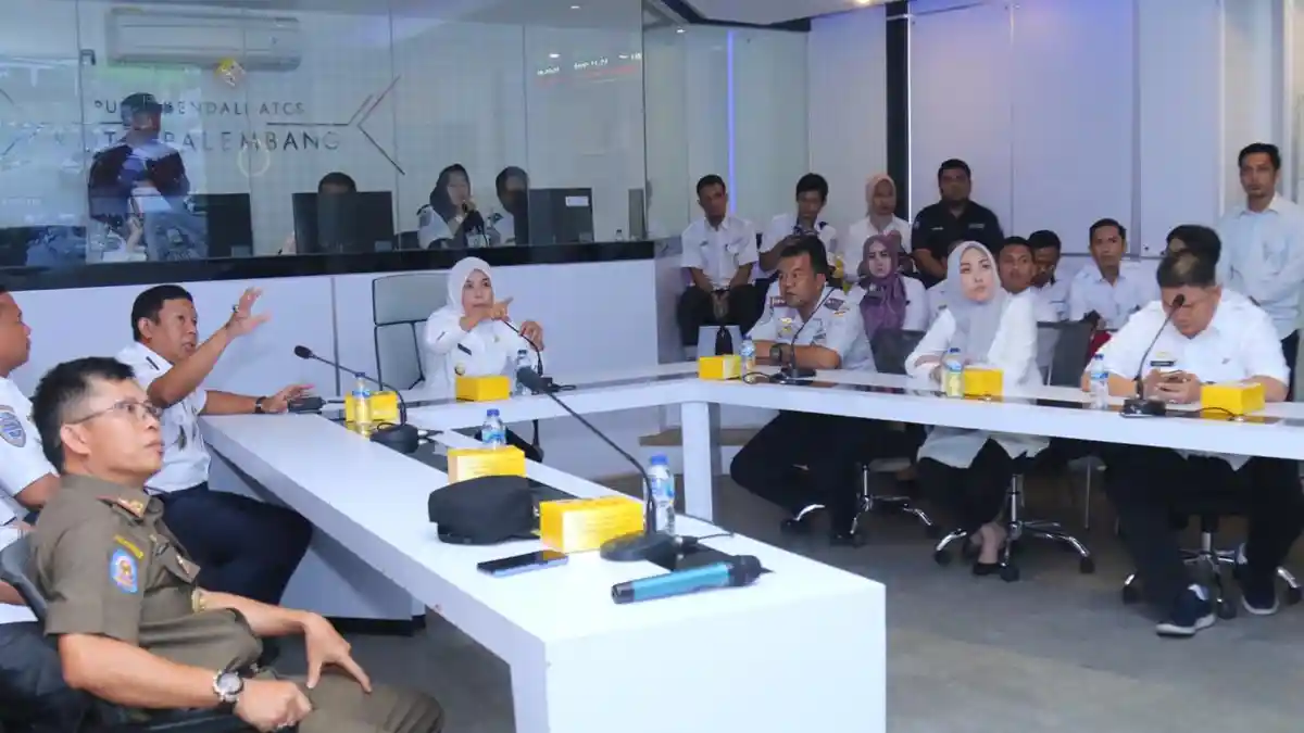 15 Titik Simpang Lampu Merah Kota Palembang Telah Dipasang CCTV