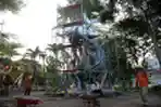 Pengecatan Patung Suroboyo