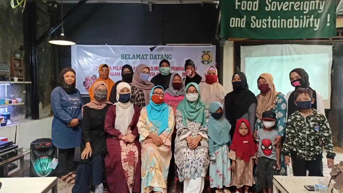 Tangkal Hoaks Corona, Tim Pengabdian Masyarakat FISIP USU Fasilitasi Pelatihan untuk Penjual Jamu