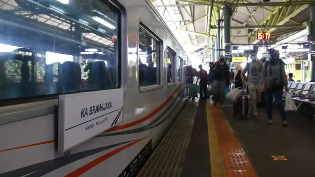 Hari Pertama Larangan Mudik Lebaran 2021, PT KAI Berangkatkan 2.582 Penumpang Nonmudik