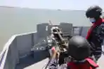 TNI Angkatan Laut (AL) Latihan Perang di Laut Jawa