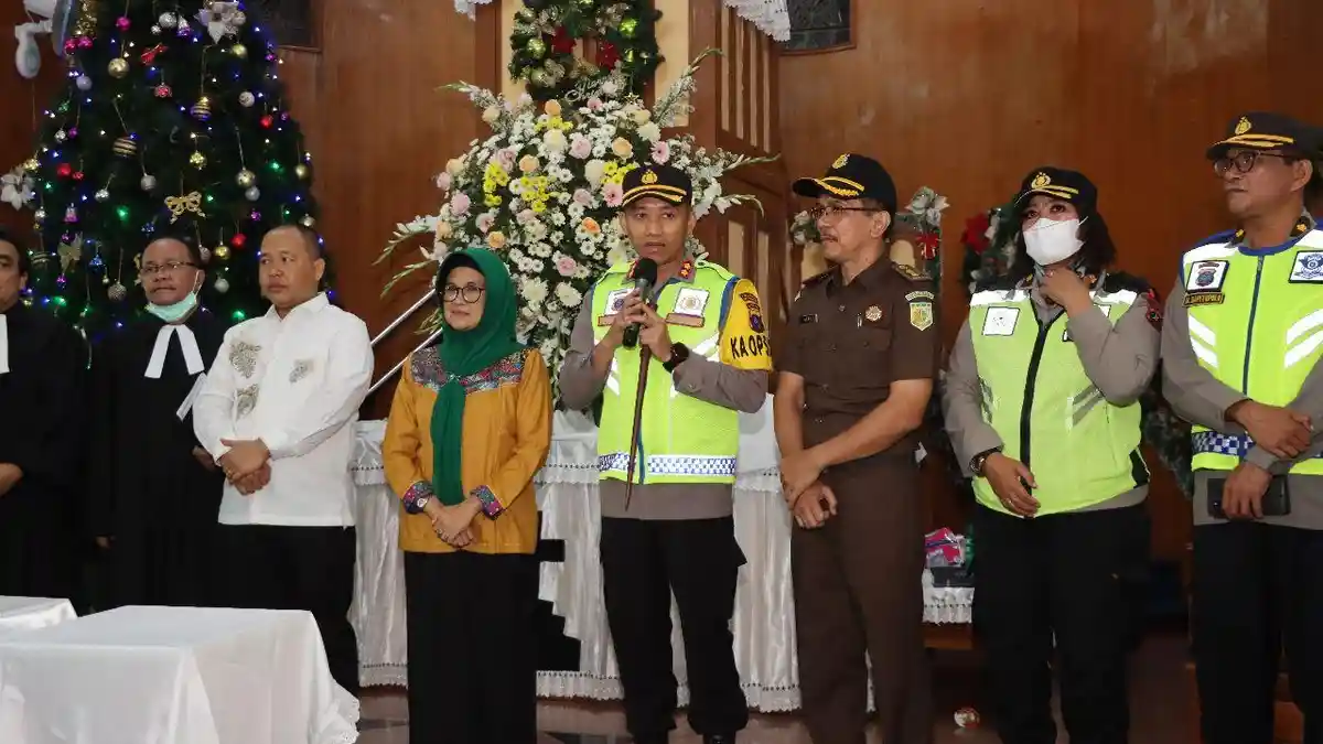 Kapolres Siantar Cek PAM Gereja Prioritas Perayaan Ibadah Natal 2022