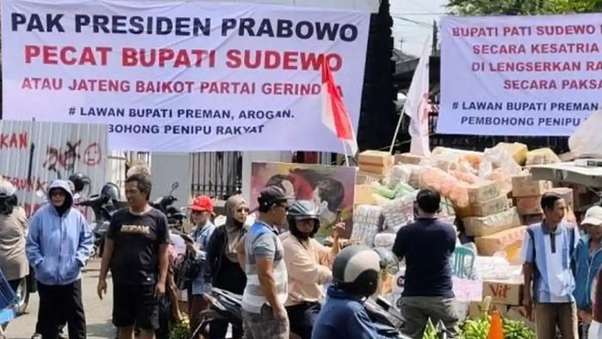 Daftar Kepala Daerah Pernah Dilengserkan Seperti Tuntutan Warga Pati ke Bupati Sudewo