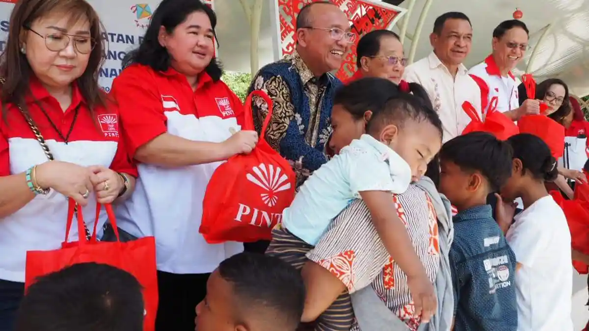1.000 Anak Kurang Mampu di Kupang Terima Layanan Kesehatan dan Makanan Bergizi di Hari Anak Nasional