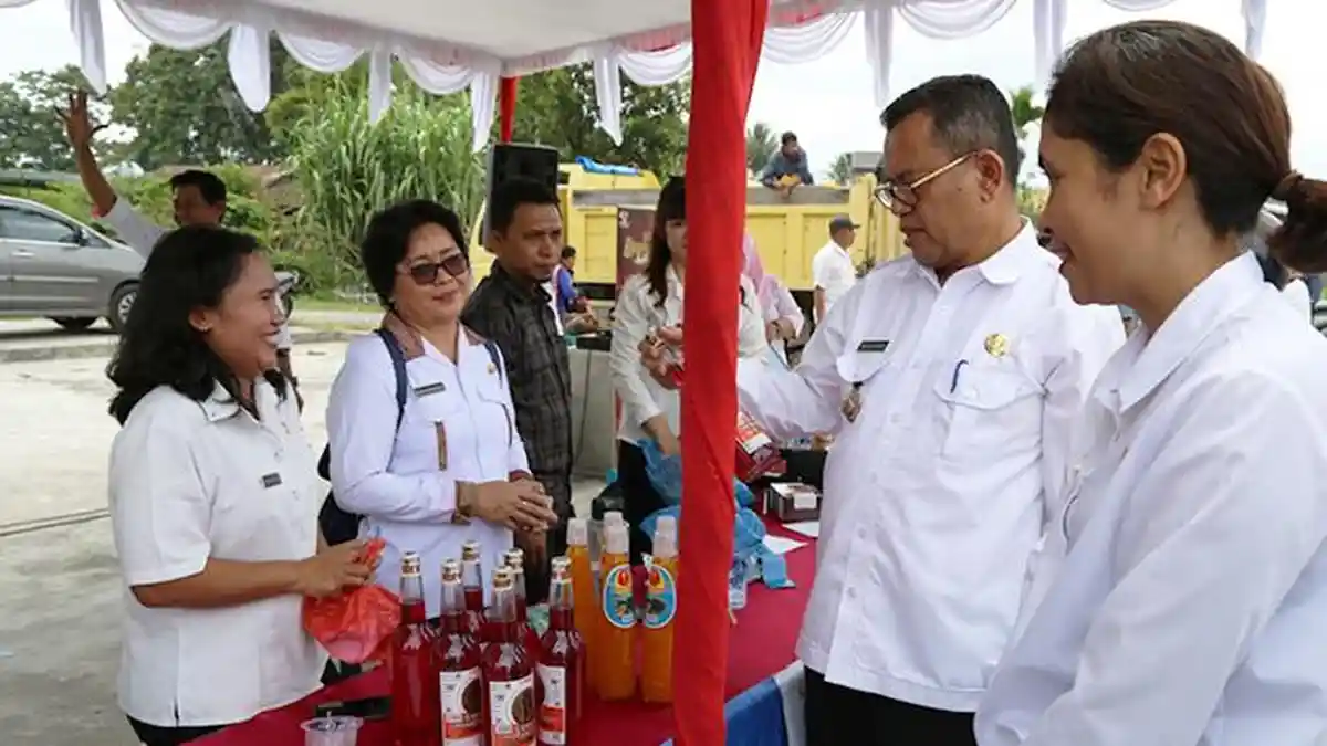 Tinjau Pasar Murah di Laguboti, Bupati Poltak Sitorus Apresiasi Dukungan Pemprov Sumut