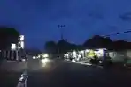 BANGUNAN-Puluhan-lapak-Pedagang-Kaki-Lima-PKL-di-sepanjang-Pantai-Ndao.jpg