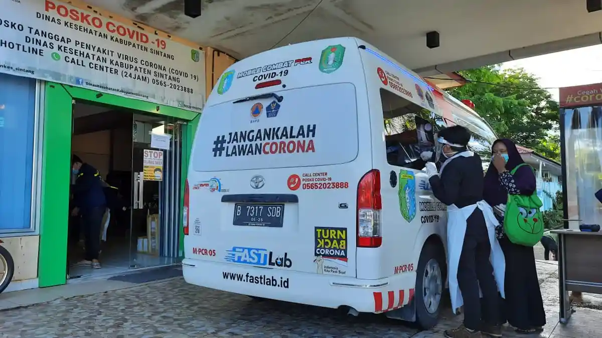 Santosa Yakin Penanganan Covid-19 di Sintang Lebih Maksimal dengan Mobile Combat PCR