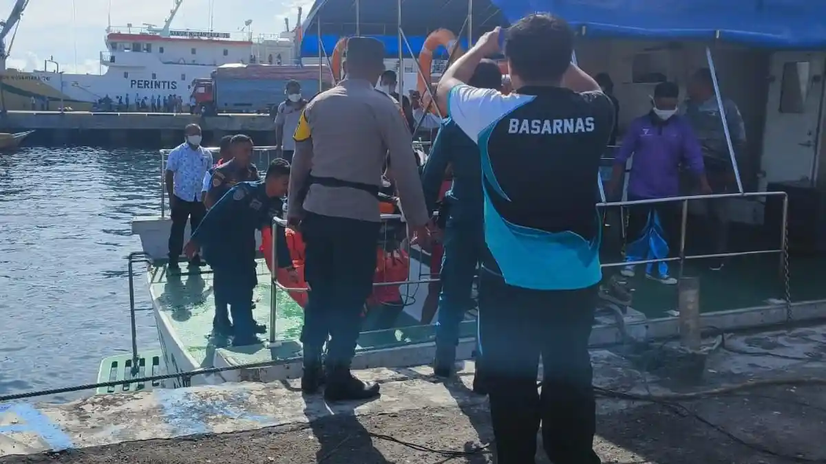 BREAKING NEWS: Jasad Tanpa Identitas Ditemukan Mengapung di Perairan Tidore