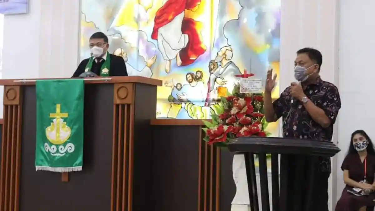Gubernur Olly Resmikan Gedung GMIM Kanaan, Singgung Sinergitas Cara Sulut Bisa Maju