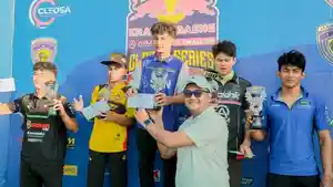 Bupati-Klaten-Hamenang-Wajar-Ismoyo-menyaksikan-lomba-motorcross.jpg