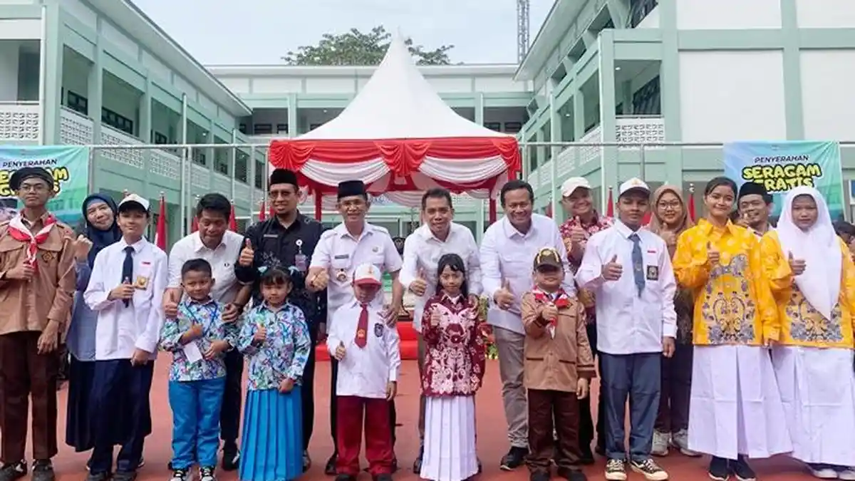 Pemkot Balikpapan Gelontorkan Anggaran Rp 28 Miliar untuk Program Seragam Sekolah Gratis 