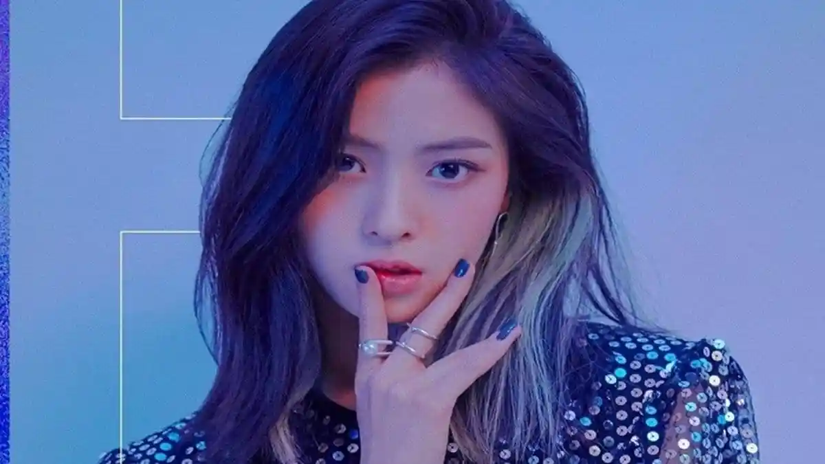 Profil dan Biodata Ryujin, Member ITZY yang Viral Usai Senggol Bang Chan Stray Kids di ISAC 2022