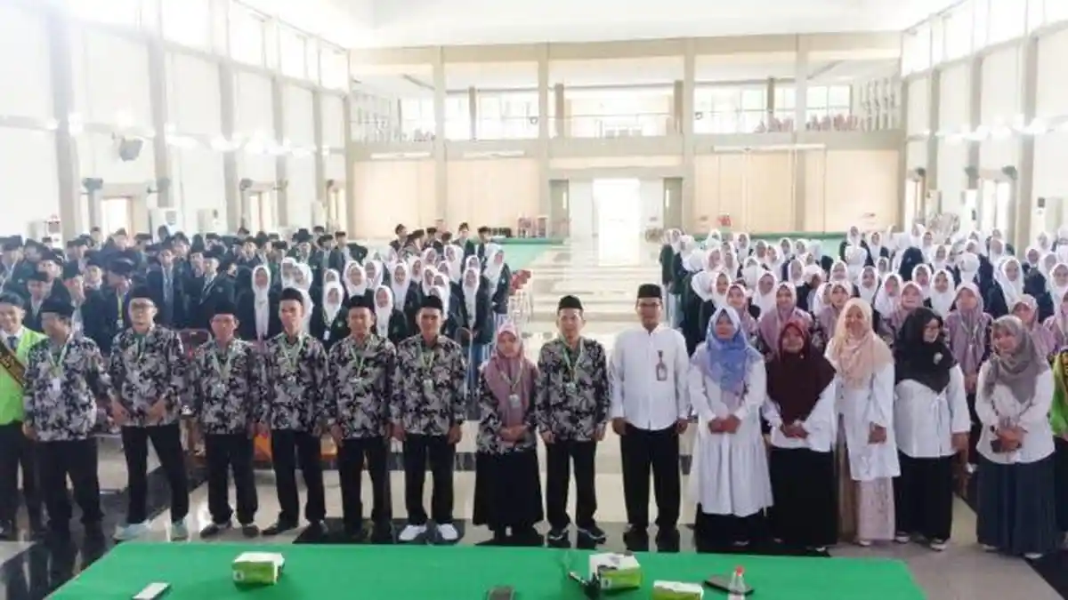 Kunjungi UIN Walisongo, Siswa MA NU Nurul Ulum Didorong Lanjut ke Perguruan Tinggi - Tribunjateng.com