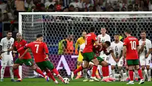 Hasil-Portugal-vs-Slovenia-di-Euro-2024-Ronaldo-dkk-ke-Perempat-Final.jpg
