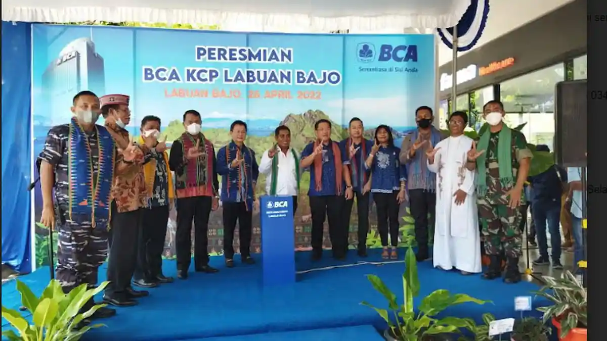 Komitmen Hadirkan Service Excellence untuk Nasabah, BCA Resmikan KCP Labuan Bajo 