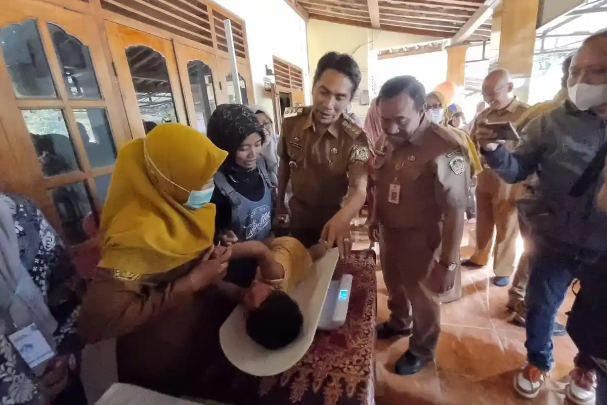 Sukseskan Bulan Timbang Anak, Bupati Madiun Ajak Masyarakat Bawa Balita ke Posyandu