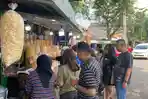Pusat Oleh-oleh Bandung Jalan Kemuning Dipadati Wisatawan, Harga Ramah Kantong
