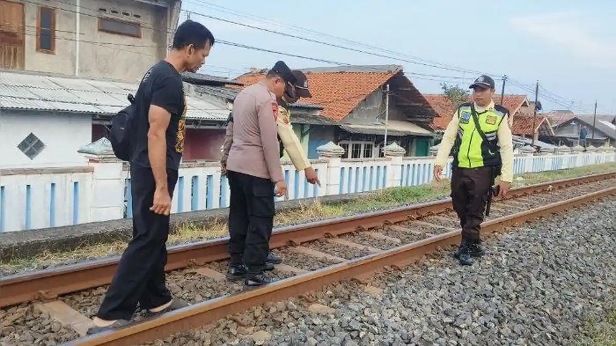 Innalillahi, Seorang Pria Meninggal Dunia Tertabrak Kereta Api di Pekalipan Cirebon