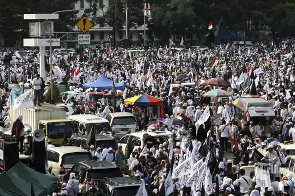 Iwan Fals Ikut Komentari Reuni 212, Katanya Gatel Pengen Jawab Banyaknya Tanggapan, tapi Sudah Janji