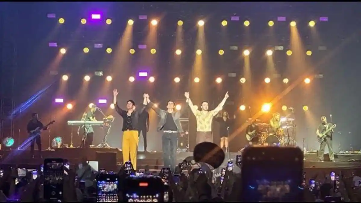 Jonas Brothers Semalam Konser di ICE BSD, Putri Ariani Jadi Penampil Pembuka