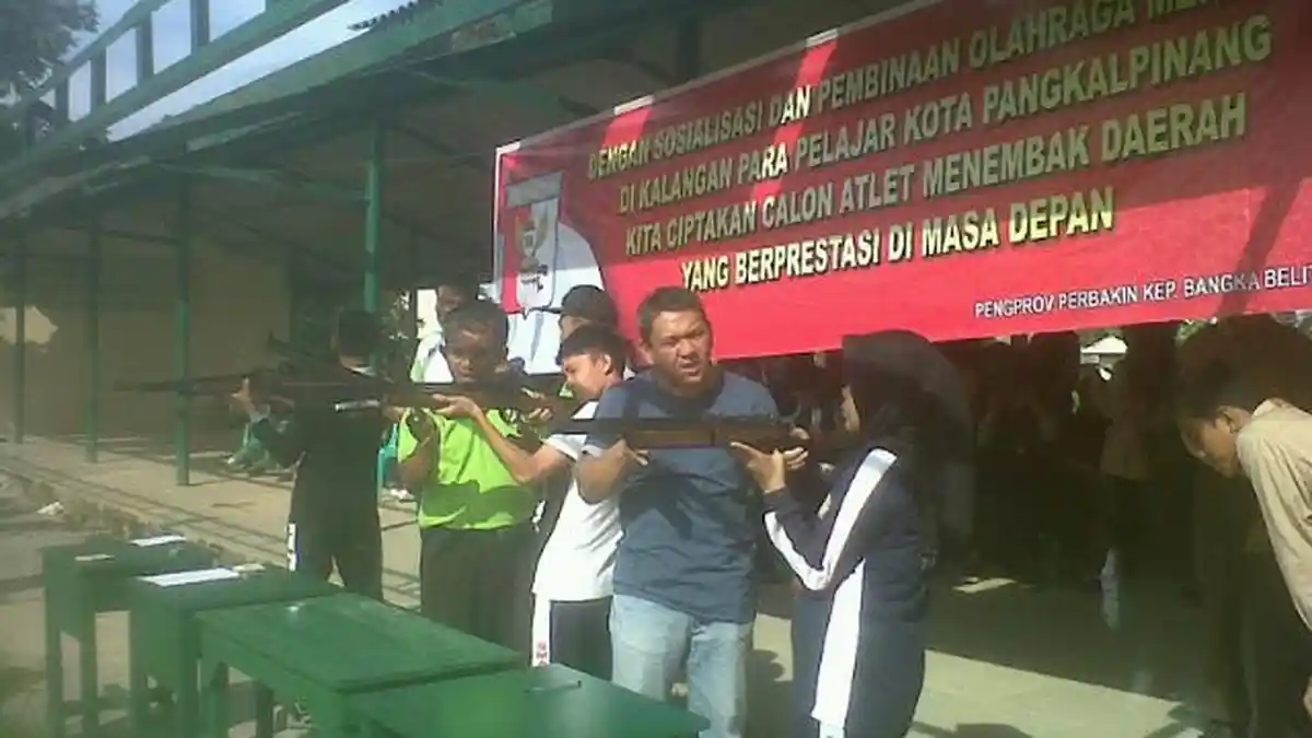 Perbakin Ajak Siswa di Pangkalpinang Olahraga Menembak