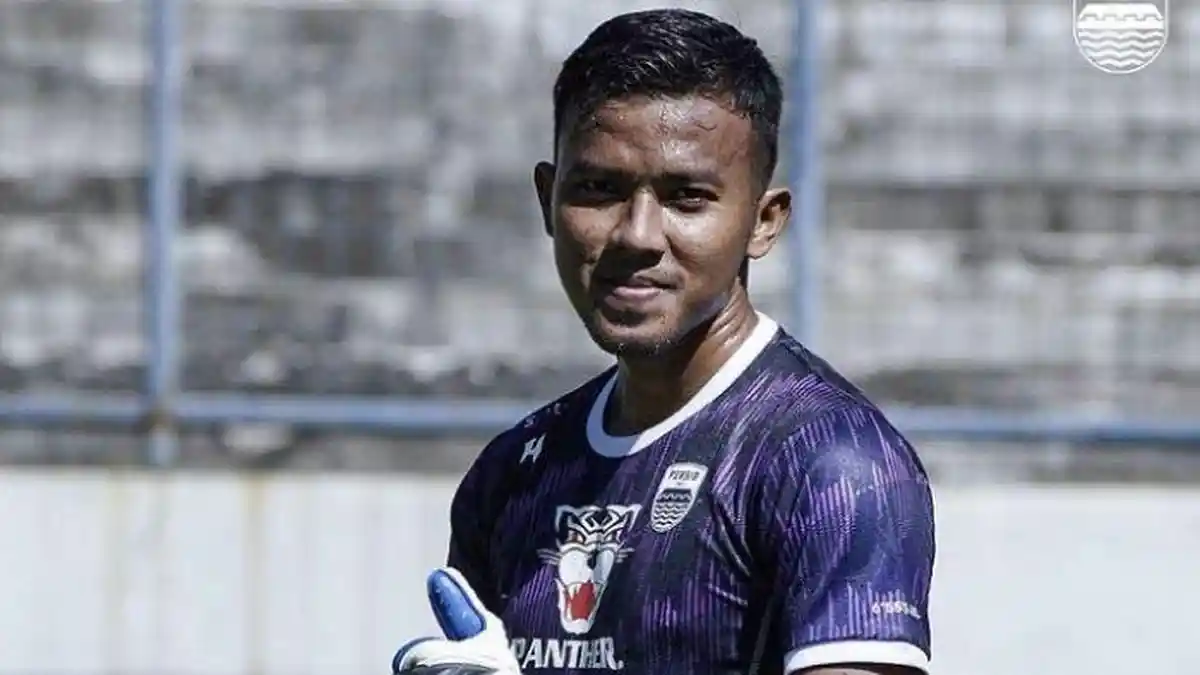 Kabar Bahagia Datang dari Kiper Persib Bandung, Bertemu dengan Seseorang, Istri Teja: Happy Banget