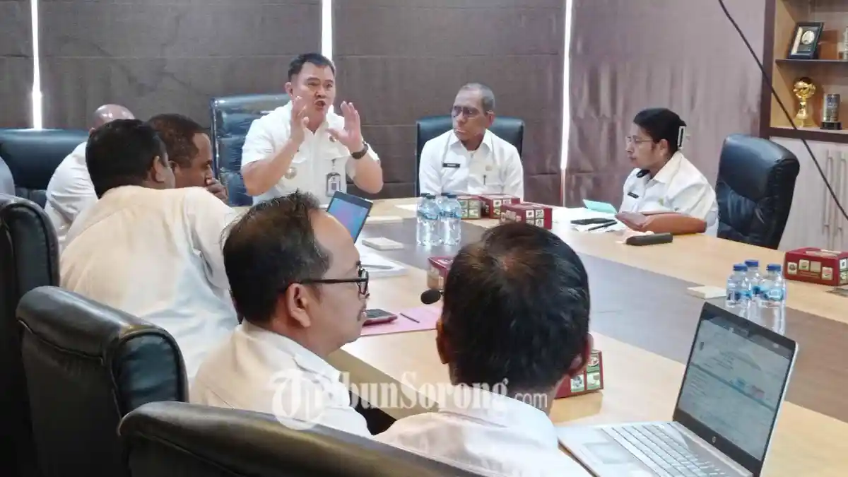 Pj Wali Kota Sorong 'Semprot' Kadisdikbud saat Rapat Gegara Anggaran Ini