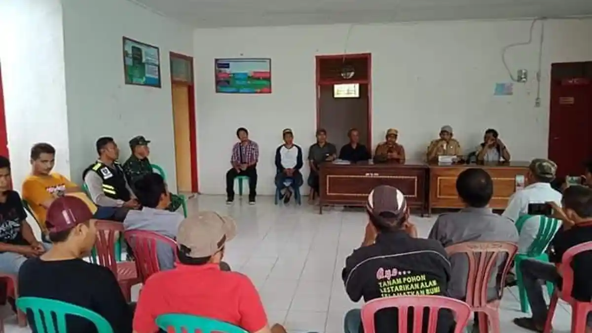 Camat Bangkala Jeneponto, Batalkan Pemecatan 10 Perangkat Desa Kapita