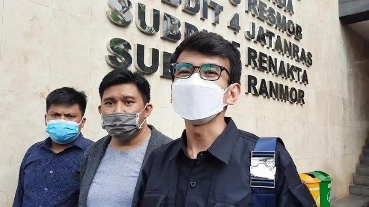 Serahkan Bukti Rekaman ke Polisi, Adam Deni Bongkar Isi Ancaman dari Jerinx SID