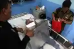 Nyoblos Pilkada Jakarta dari Ranjang Rumah Sakit