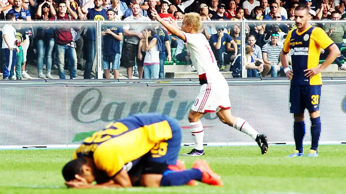 Keisuke Honda Bikin Dua Gol, AC Milan Atasi Verona 3-1