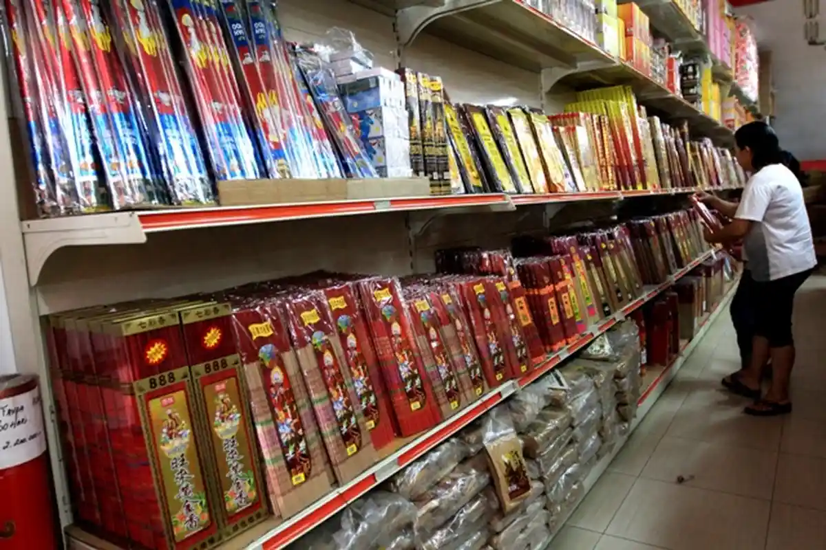 Ada Diskon Hingga 30 Persen untuk Produk Imlek di Meranti Swalayan