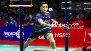Aksi-tunggal-putra-Indonesia-Anthony-Sinisuka-Ginting111.jpg