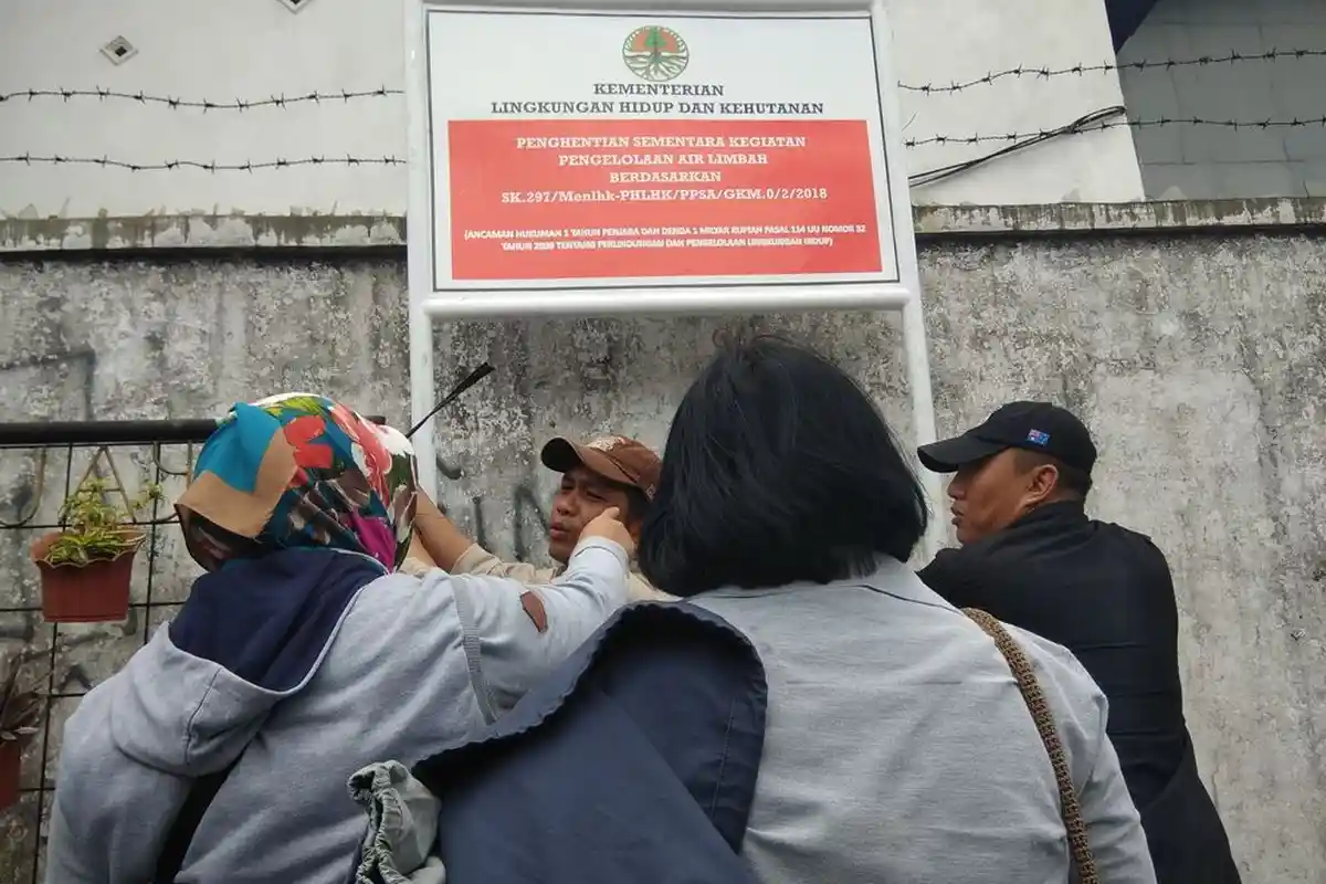 Operasional Pabrik Tekstil di Jalan AH Nasution Bandung Ditutup, Pembuangan Limbah Salahi Aturan