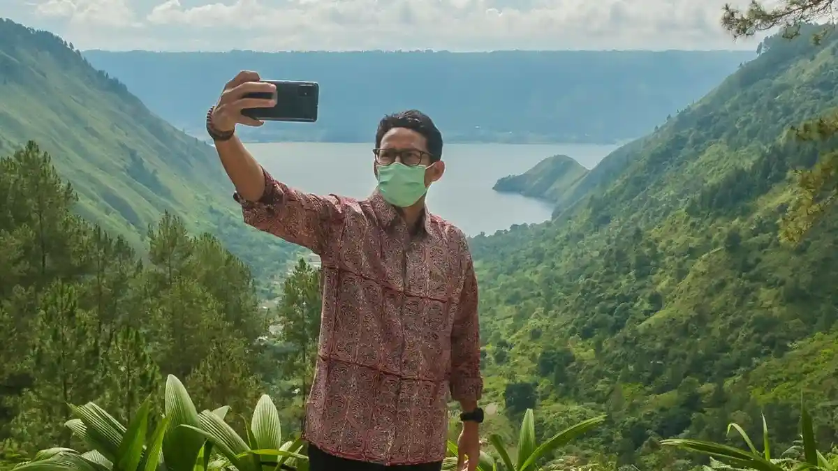 Percepat Pemulihan Parekraf, Kemenparekraf Usulkan Pembangunan Jogging dan Walk Path di Danau Toba