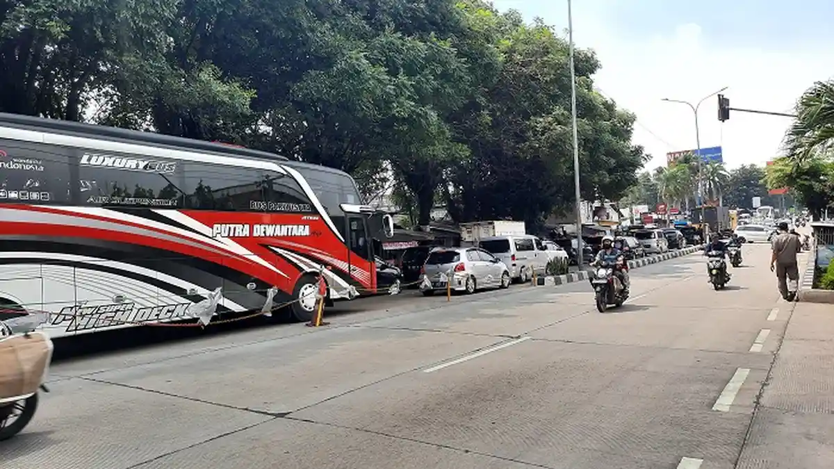 Jalan Arteri di Kota Bekasi Dikepung Kemacetan, Polisi Sebut Imbas Arus Balik