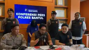 19092025_dokter_gadungan.jpg