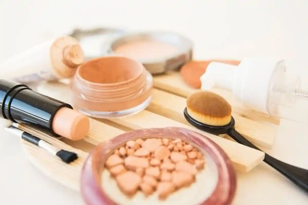 Peralatan Make Up Bisa Jadi Media Penularan Virus Corona, Dapat dengan Mudah Masuk