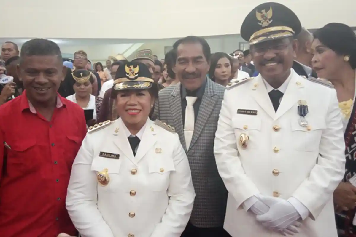 Selamat Bertugas Bupati Perempuan Pertama, Ny. Paulina Haning Bullu