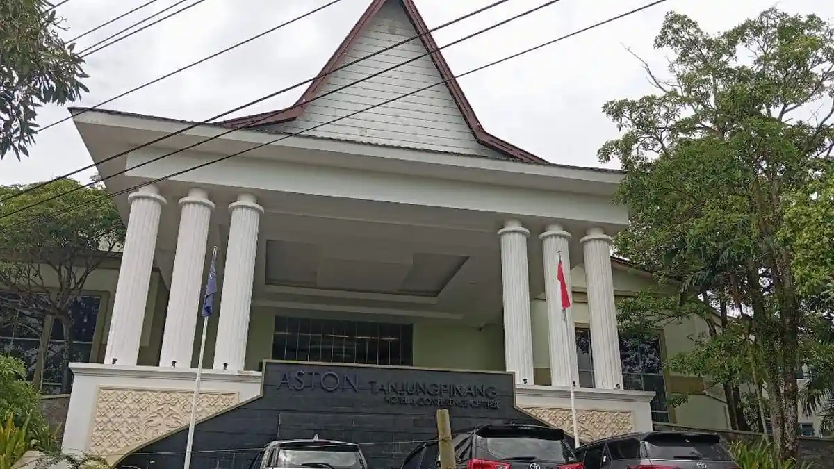 ASTON Tanjungpinang Hadir dengan Wajah Baru, Sajikan Pengalaman Menginap yang Lebih Nyaman - Tampak-depan-hotel-Aston-Tanjungpinang-Yuki-1.jpg