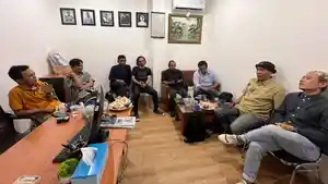 Hangat-dan-Akrab-Jajaran-Redaksi-dan-Manajemen-Radar-Jogja-Sambangi-Kantor-Tribun-Jogja.jpg