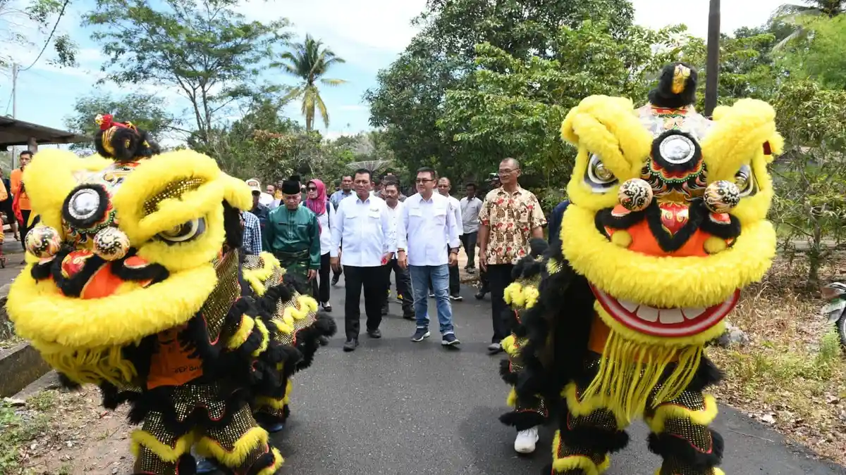 Gubernur Kepri Kunjungi Lingga, Temui Warga Tionghoa Hingga Serahkan Bantuan