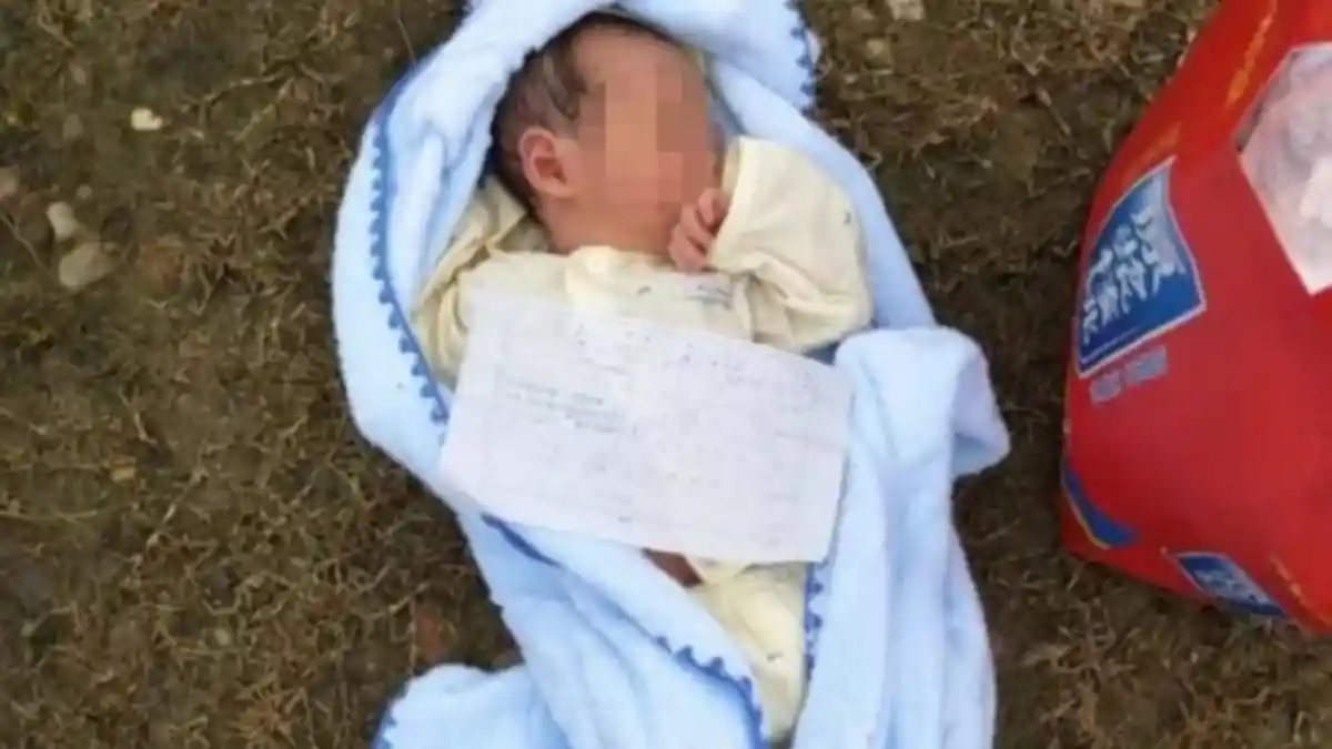 KRONOLOGI Pasangan Kekasih Buang Bayi di Tangsel, Dilahirkan di Toilet Rumah, Bayi Kondisi Sehat