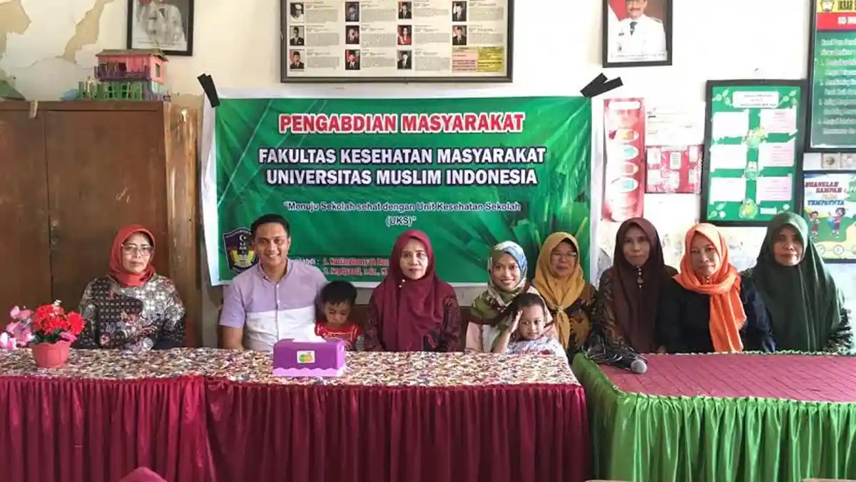 Dosen FKM UMI Edukasi Pentingnya UKS di SD Katangka Gowa